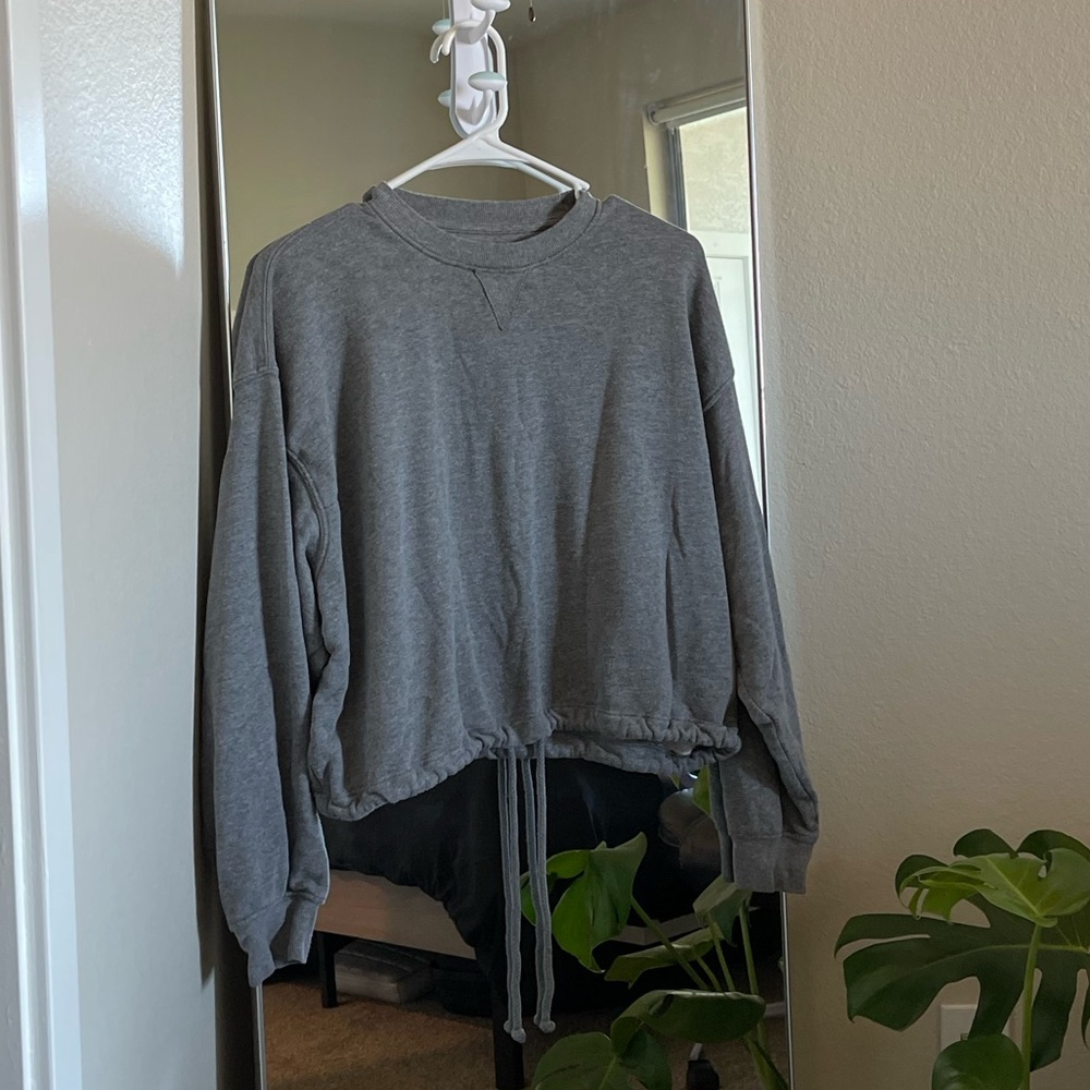 Bikbok bottom tie sweatshirt